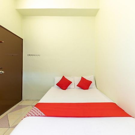 Super Oyo 432 My 7Days Inn Джохор-Бару Екстер'єр фото