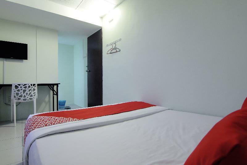 Super Oyo 432 My 7Days Inn Джохор-Бару Екстер'єр фото